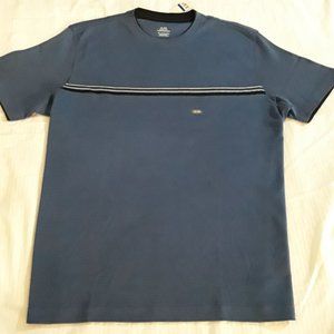 Men's pullover short sleeve shirt by VAN HUESEN